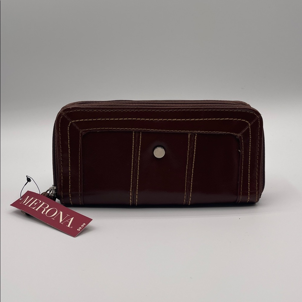 MERONA DARK BROWN WALLET STITCH DETAIL NWT